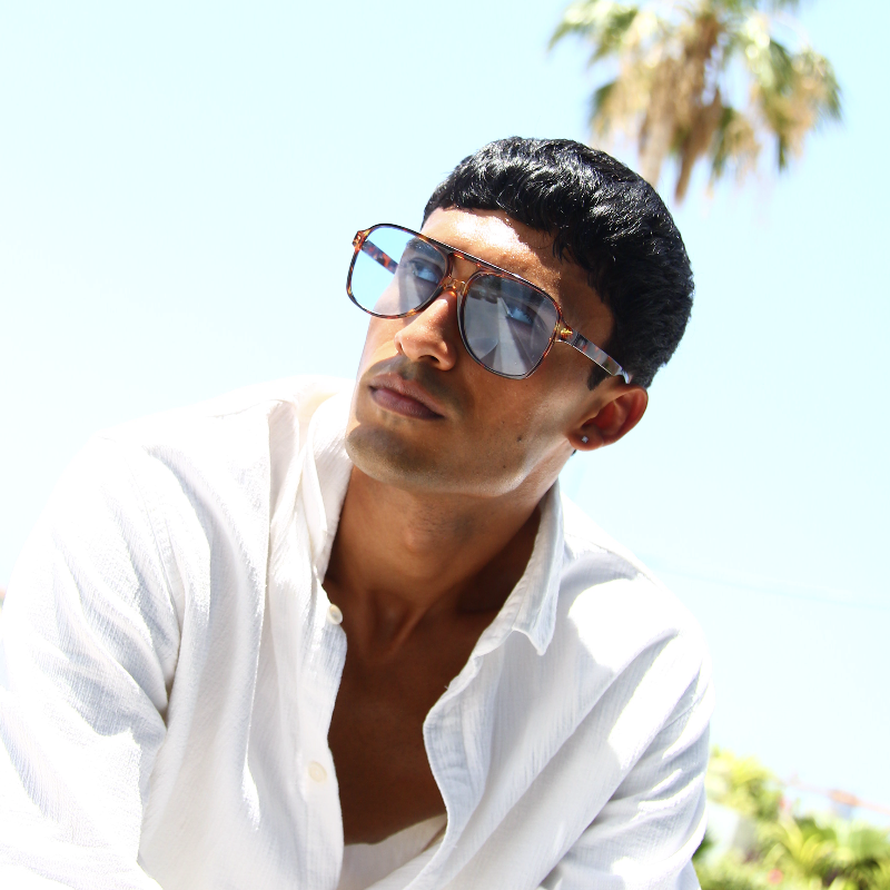Classic Vintage Printed Sunglasses – Stylish Retro Eyewear for Men & Women with UV Protection