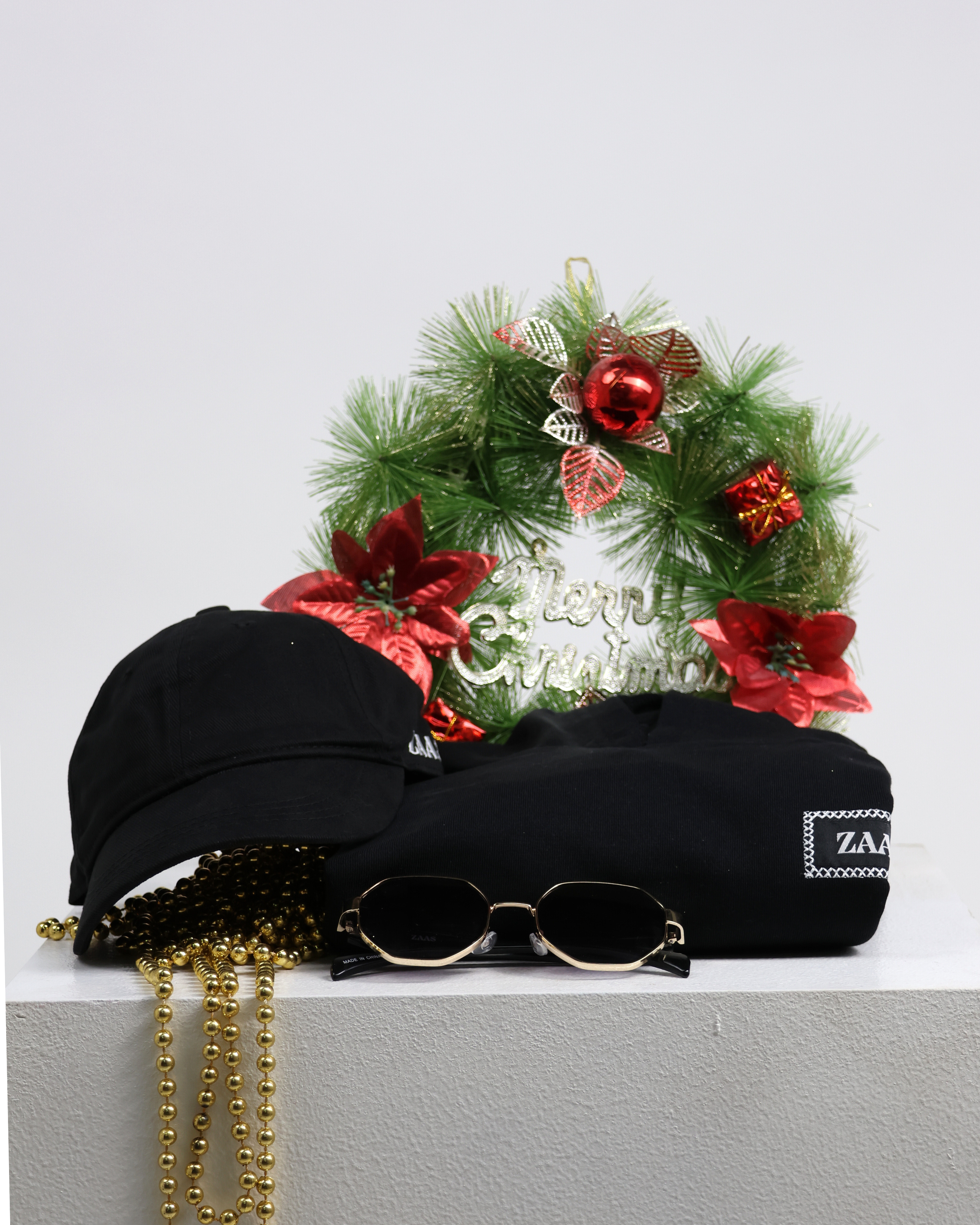 Hoodie, Sunglass, Cap Christmas Gift Set