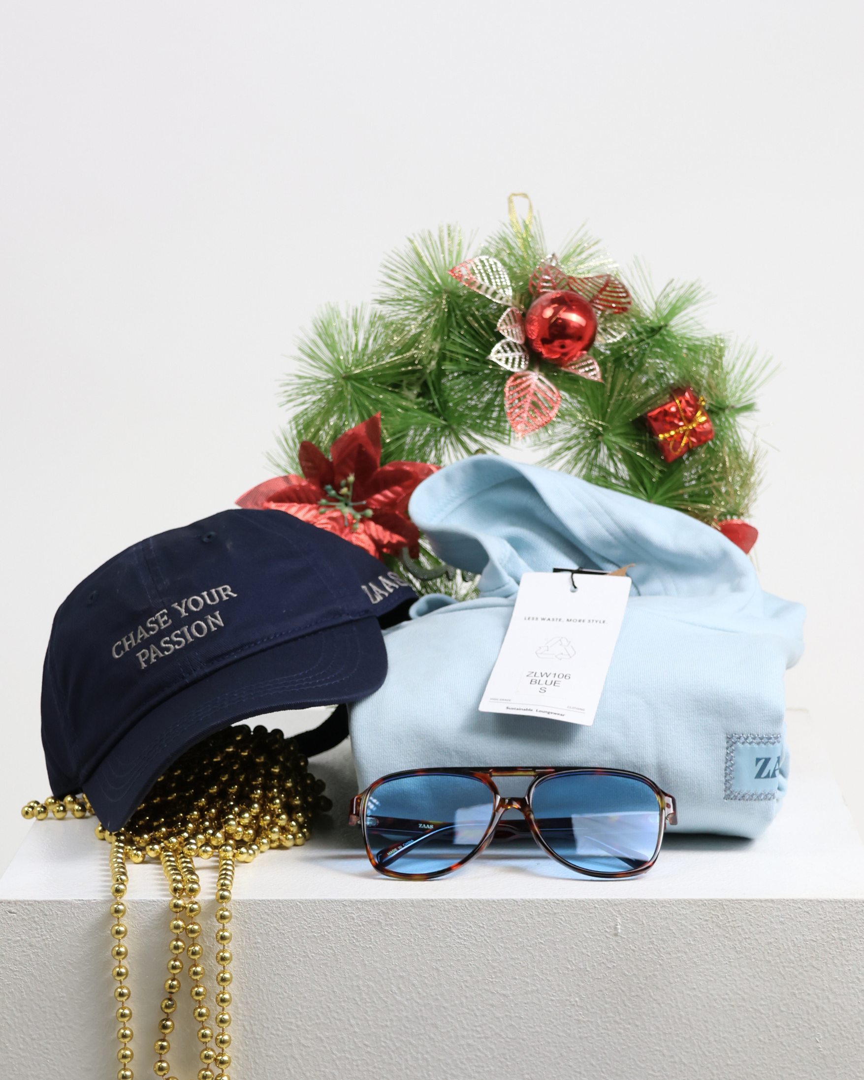 Hoodie, Sunglass, Cap Christmas Gift Set Blue
