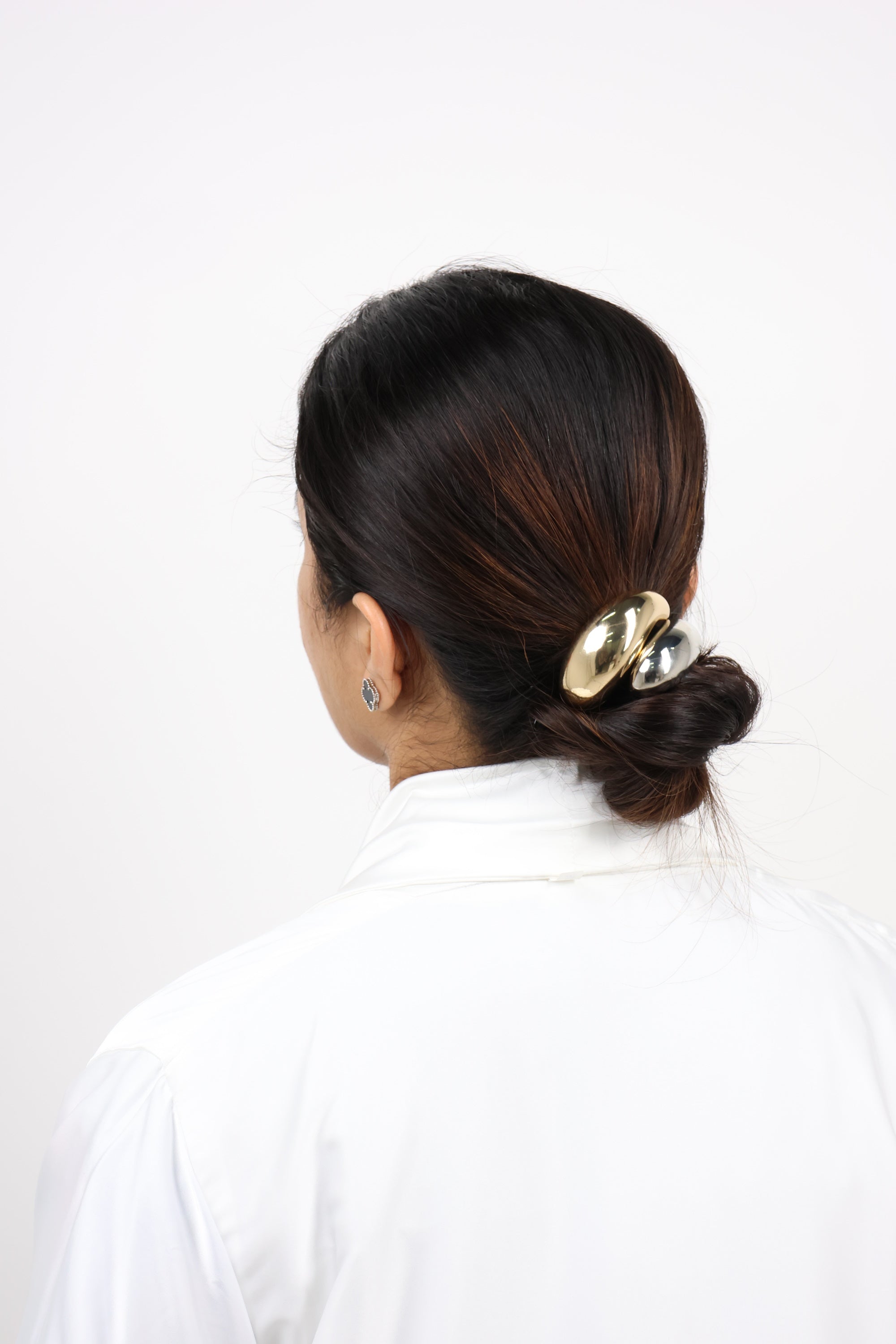 Metallic Silver Sculptural Curve Hair Elastic Tie