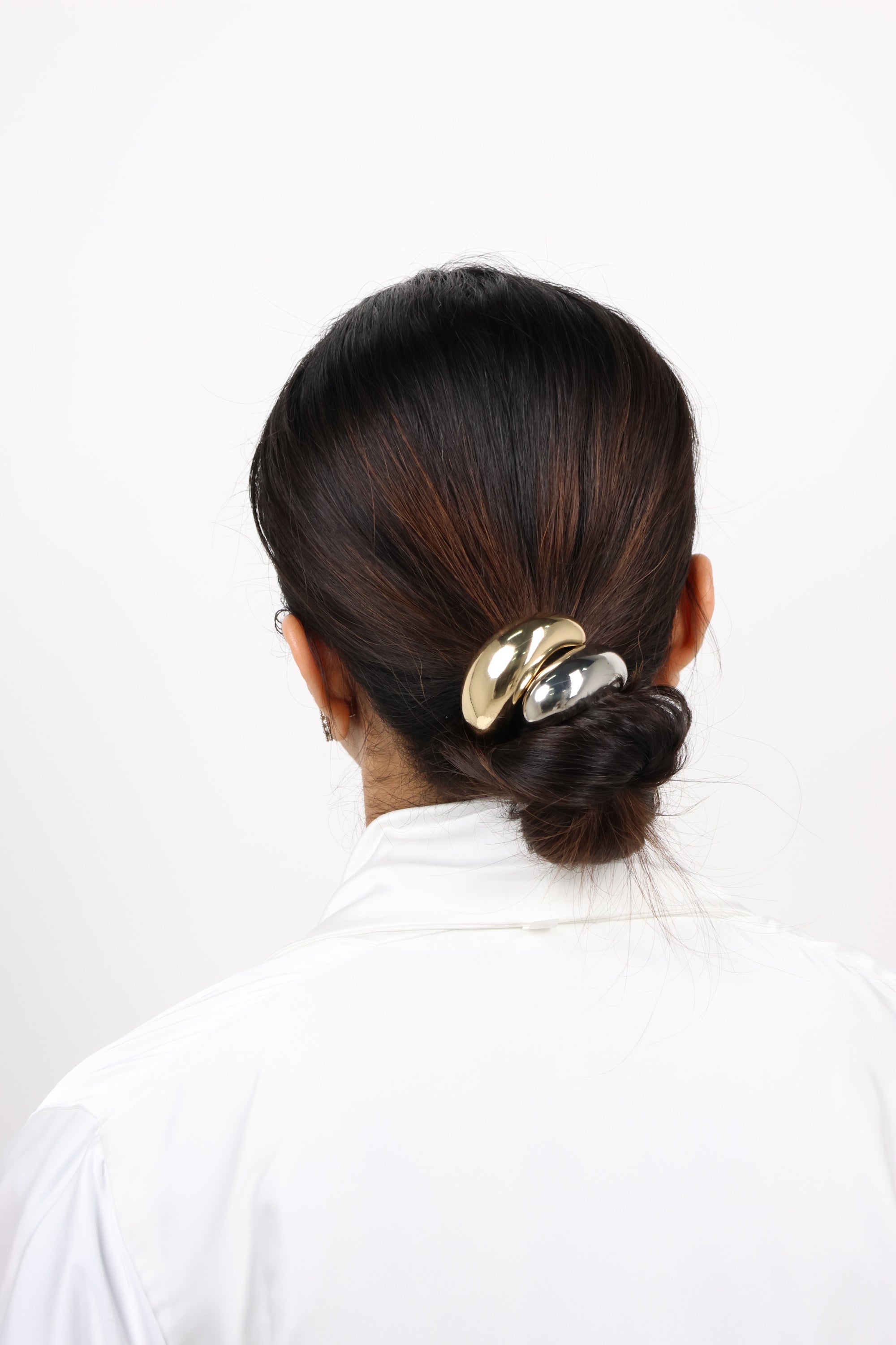 Metallic Silver Sculptural Curve Hair Elastic Tie