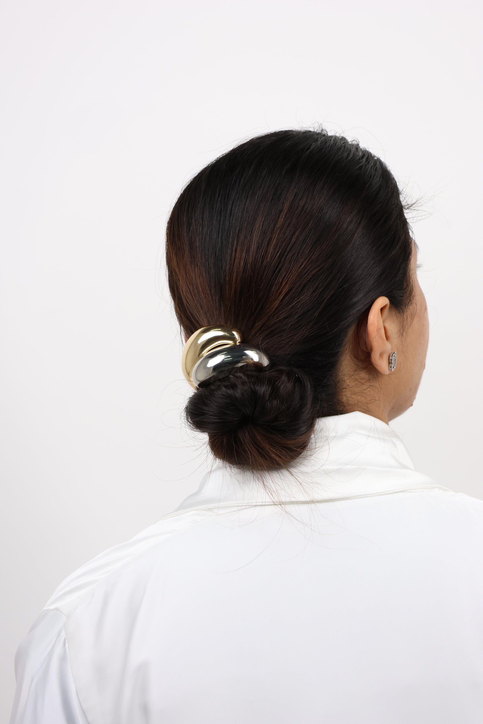 Metallic Silver Sculptural Curve Hair Elastic Tie