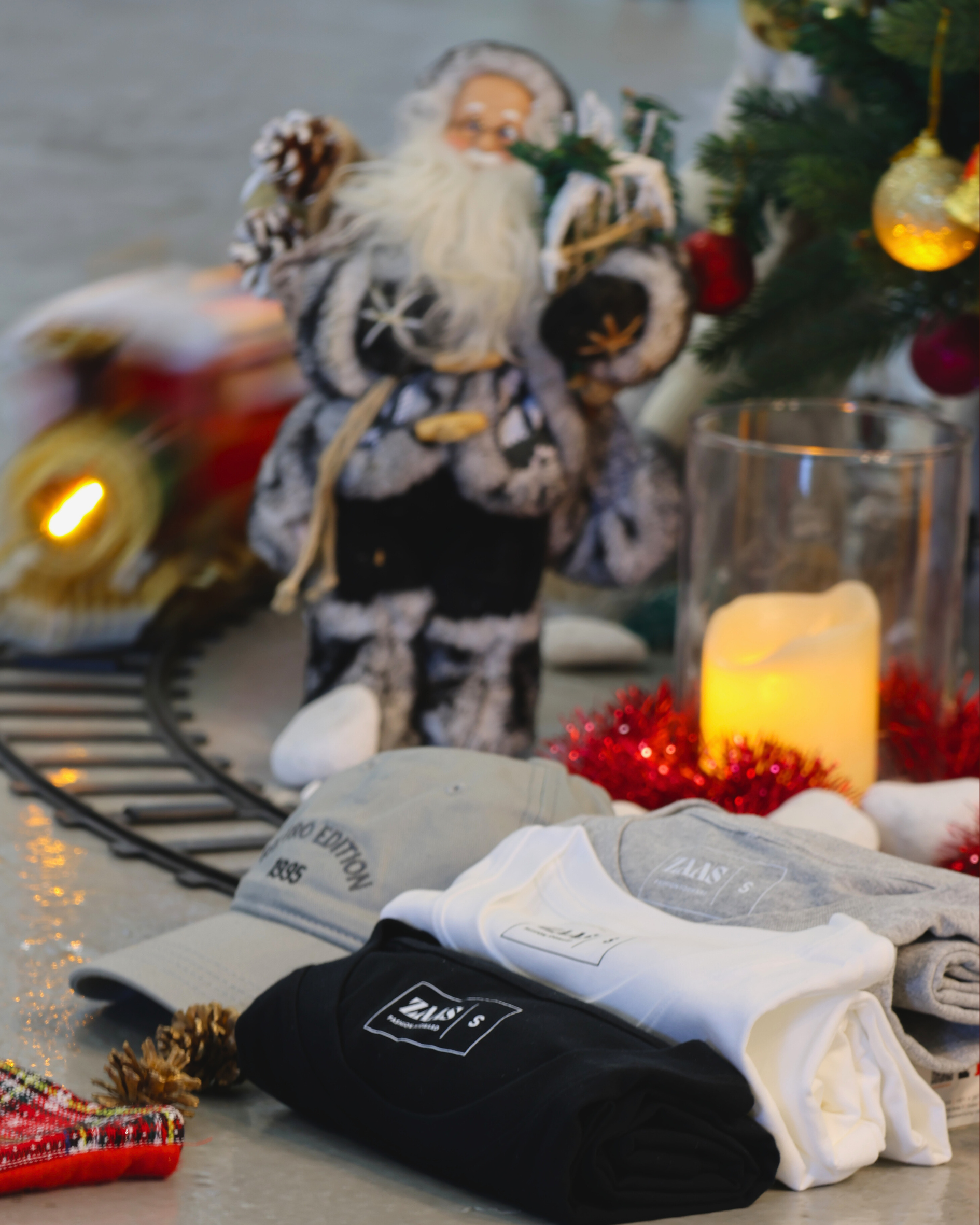 3 Pcs T-Shirt Combo, Grey Cap Christmas Gift