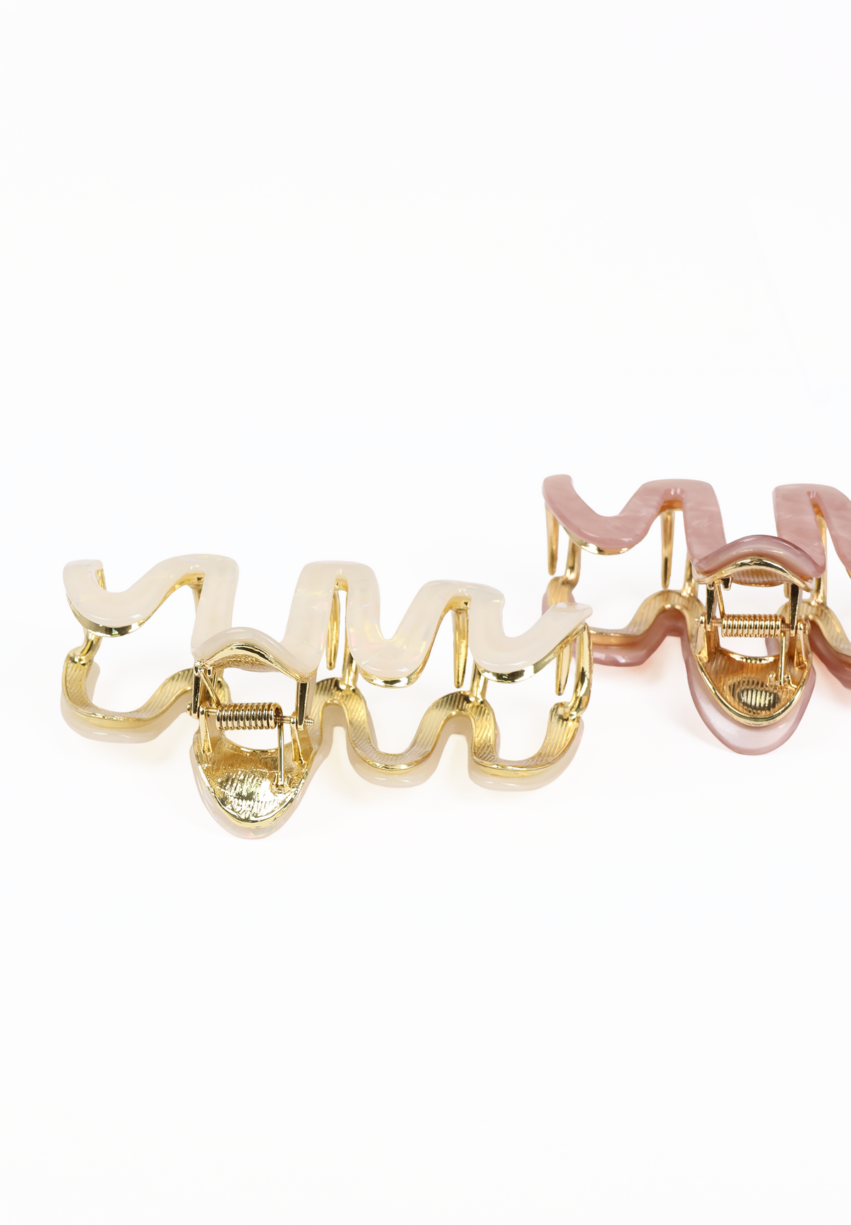 Wave-Shaped Pearl Claw Clips – Elegant Plastic Pearl Hair Clips for Women