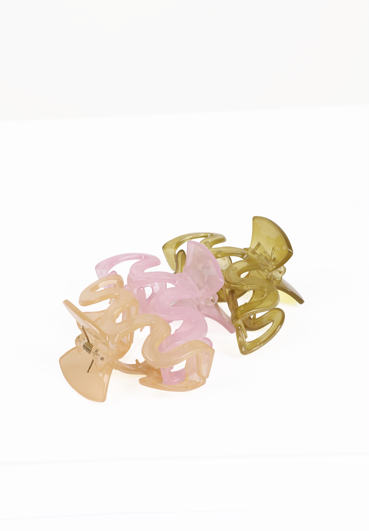 Wave Claw Clip – Wavy Plastic Hair Claw Clip for Women