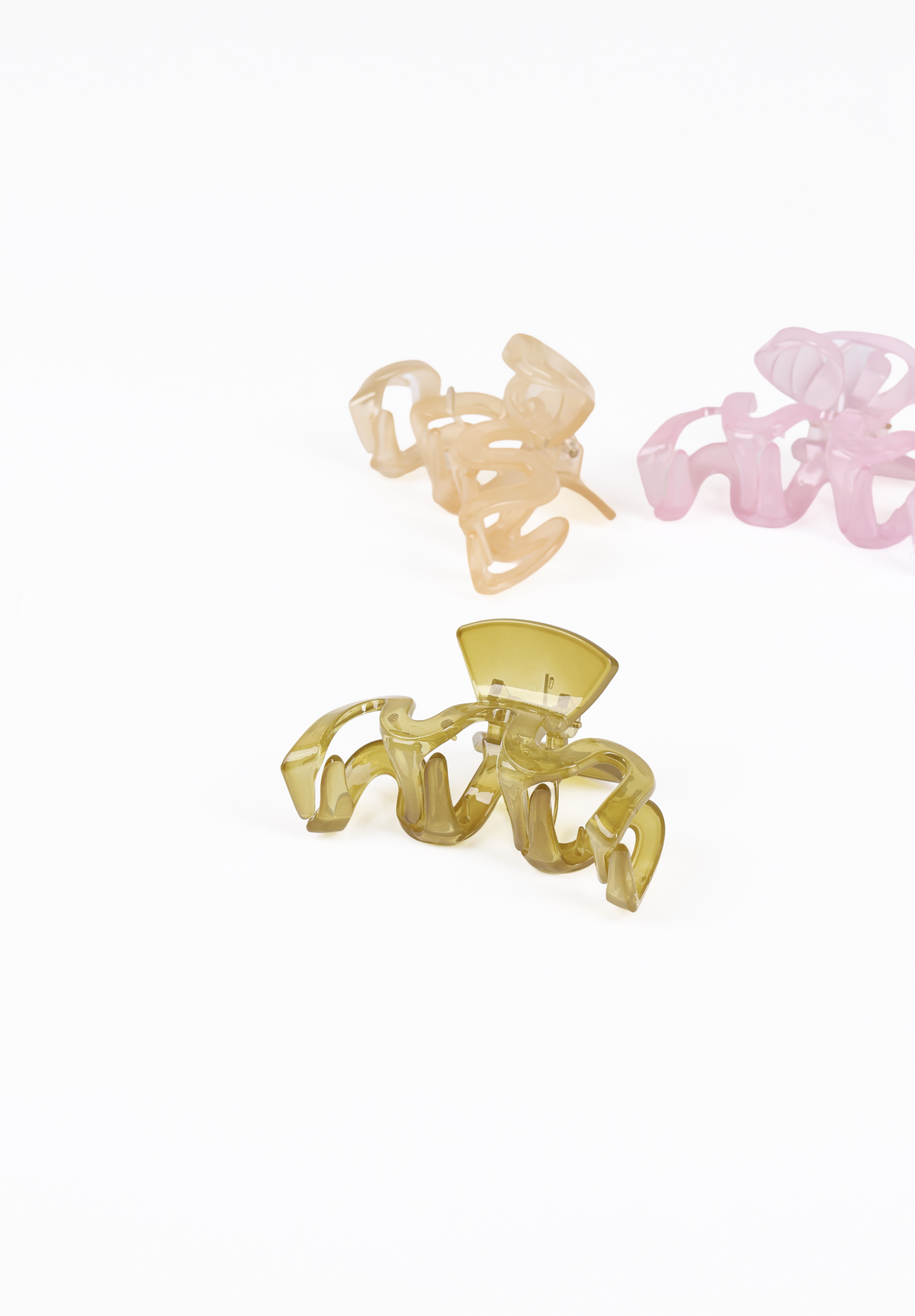 Wave Claw Clip – Wavy Plastic Hair Claw Clip for Women