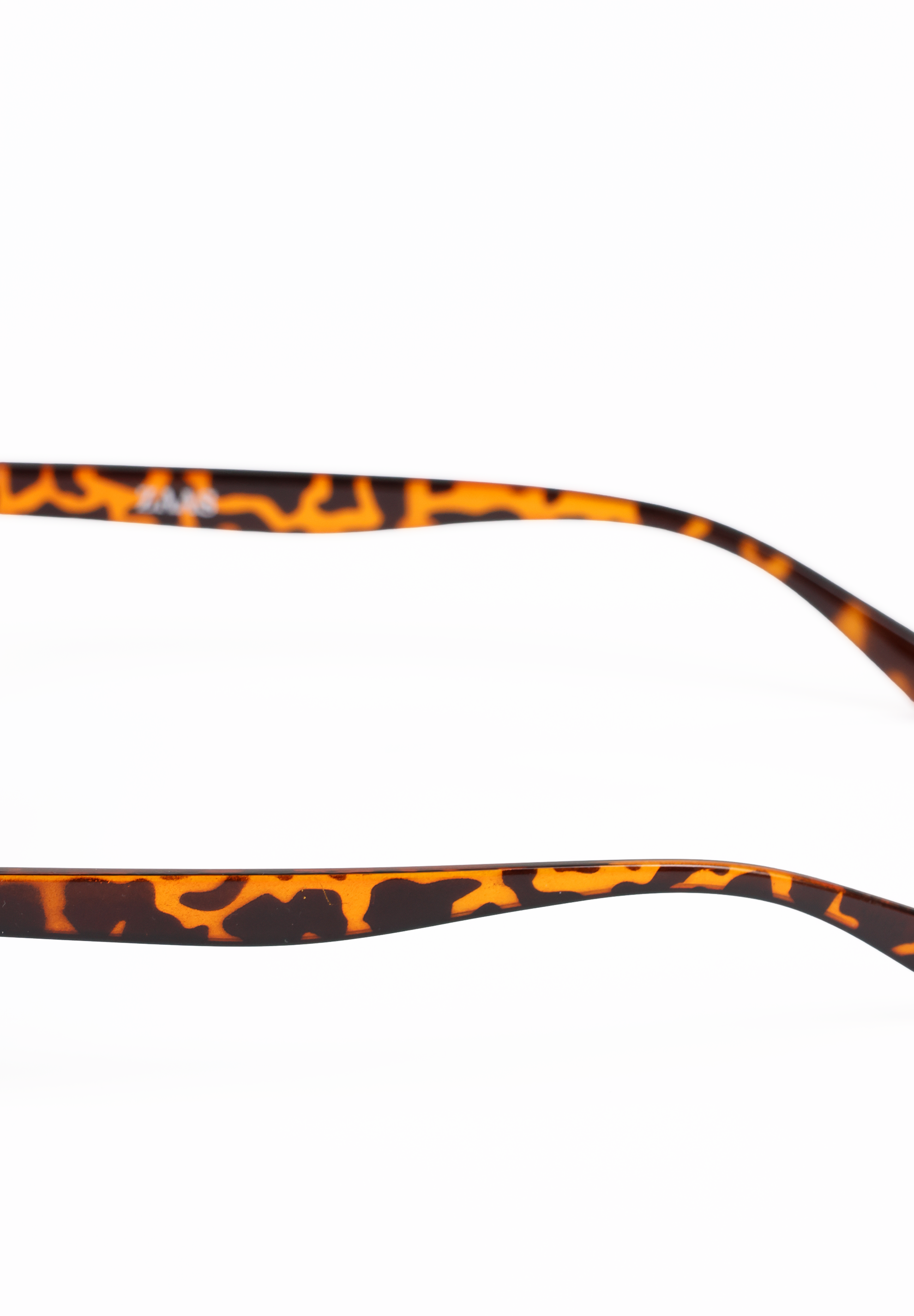Sapphire Tortoise Sunglass – Tortoise Shell Sunglasses for Women
