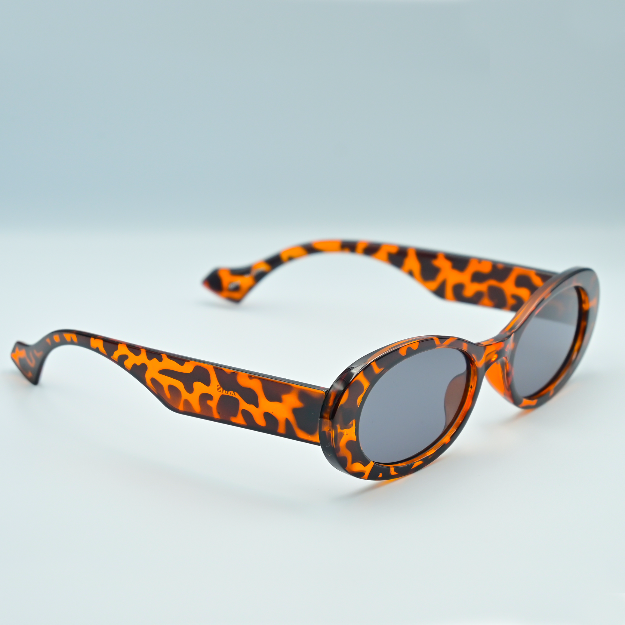 Leopard Print Round Sunglasses Trendy Fashion Sunglasses for Women UV Protection and Stylish Eyewear