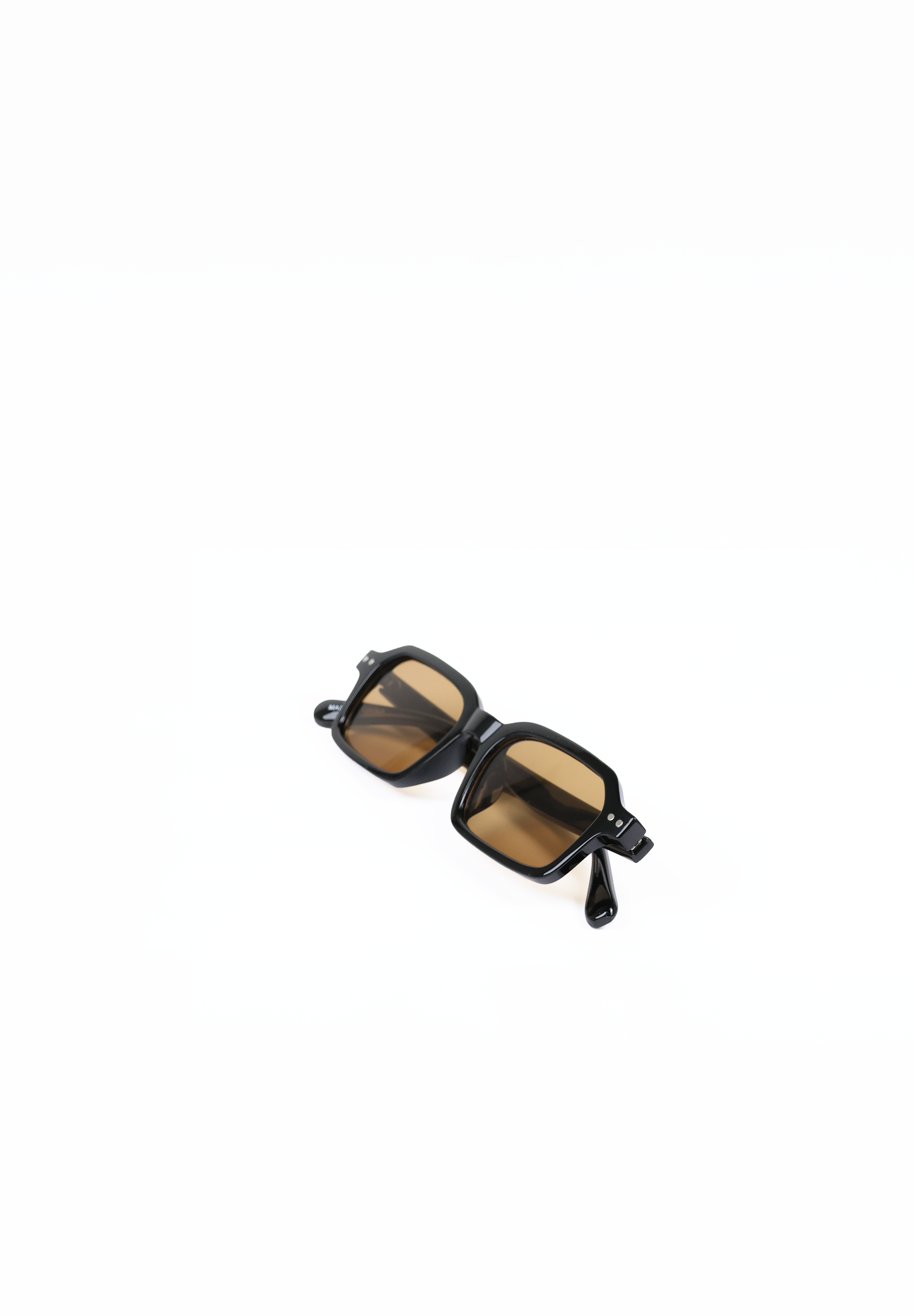 Noir Retro Sunglass – Vintage Black Retro Sunglasses for Women
