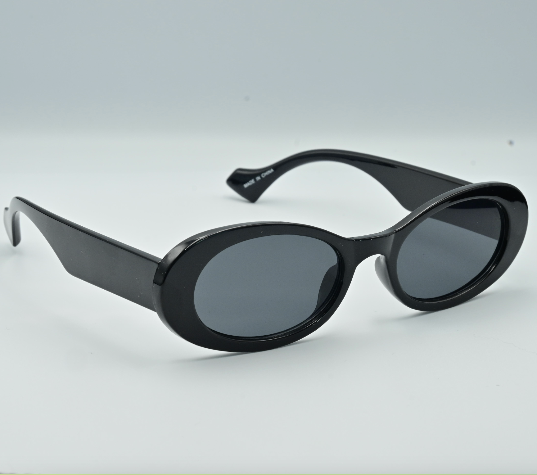 Classic Oval Sunglasses - UV400 Protection