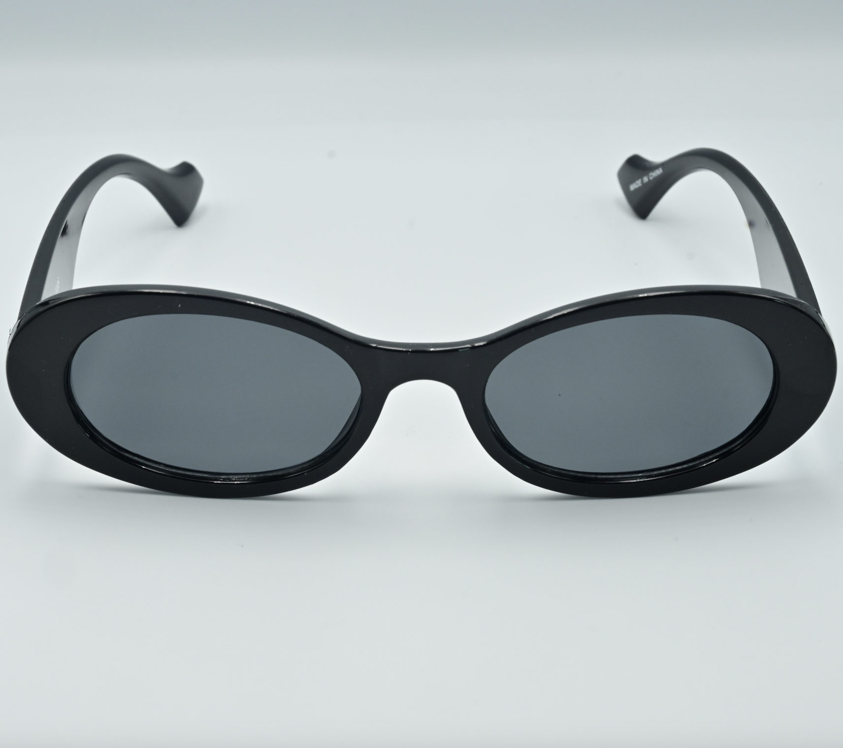 Classic Oval Sunglasses - UV400 Protection